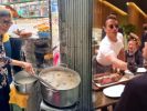Bà bán cháo lòng phải đóng thuế, để vua ăn món “bò dát”?