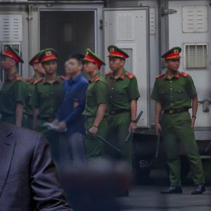 Thế giới ngầm trong Đảng, hiện tượng thoái hóa của chế độ độc Đảng!