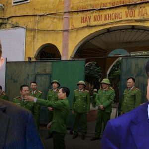 Nguyễn Đức Chung ra trại, ân huệ cuối cùng của Tô Tổng cho đối thủ?