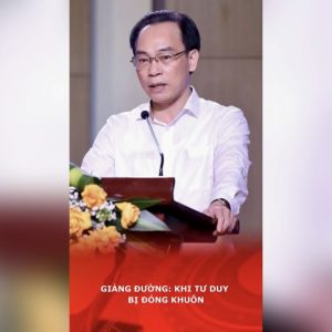 Giảng đường: Khi tư duy bị đóng khuôn