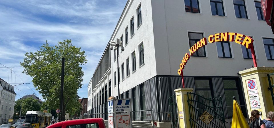 Berlin xét xử đường dây bị cáo buộc tổ chức kết hôn giả và nhận cha giả cho người Việt