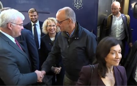 Thủ tướng Đức thăm Ukraine: “Các bạn vẫn có thể tiếp tục tin tưởng vào sự hỗ trợ của chúng tôi”